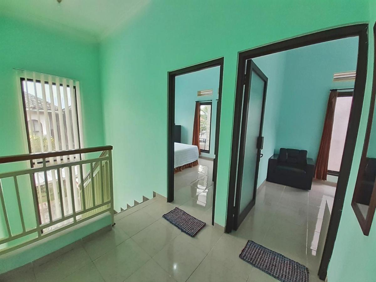 Villa 3 Bedroom Edelweis No. 7 Near Museum Angkut Batu  Eksteriør bilde