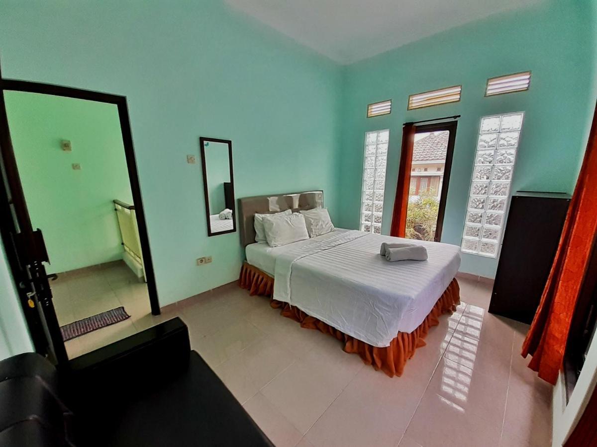 Villa 3 Bedroom Edelweis No. 7 Near Museum Angkut Batu  Eksteriør bilde